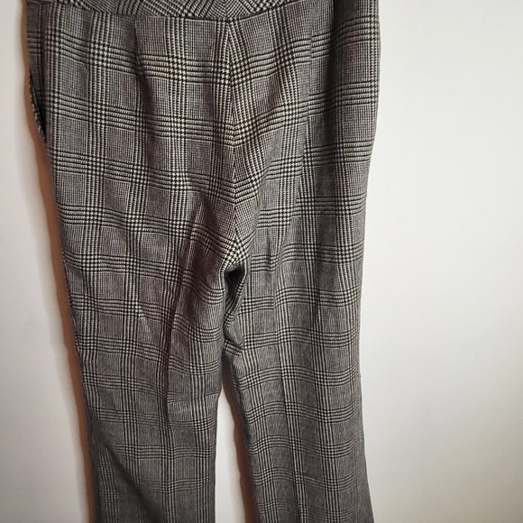 Lauren Ralph Lauren Petite 100% Wool Plaid Slacks. Sz. 8P, Black and Cream,Lined - Picture 6 of 6